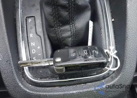 2018 Volkswagen Jetta 1.4T S из США, поврежденный, VIN 3VW2B7AJ0JM242852